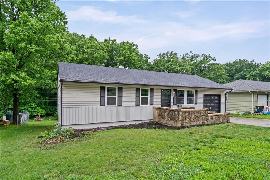 Photo of 3301 E 107th Terrace Kansas City MO 64137