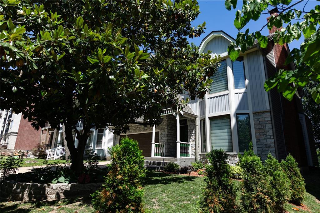 Photo of 240 E 30th Street Kansas City MO 64108