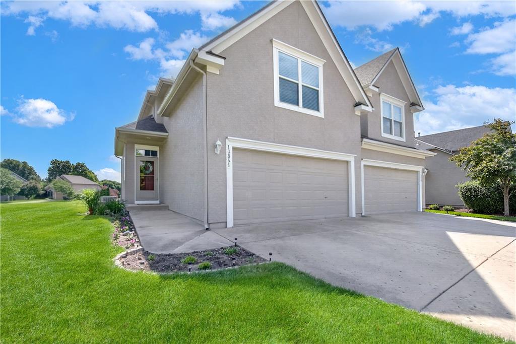 Photo of 13851 S Acuff Street Olathe KS 66062