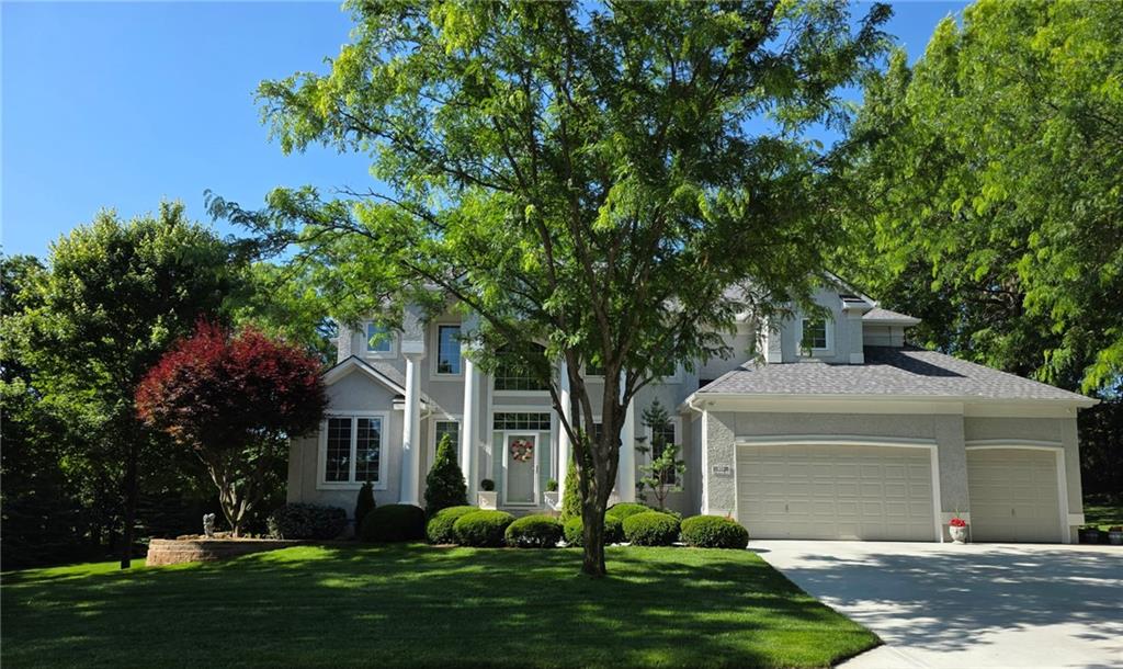 Photo of 1629 SW Hedgewood Lane Lee's Summit MO 64081