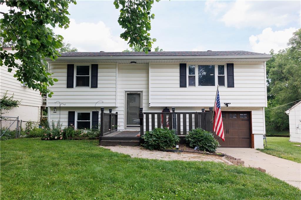 Photo of 8116 NE 50 Street Kansas City MO 64119