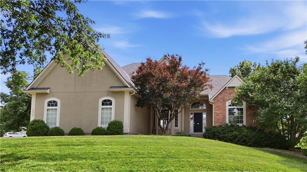 Photo of 400 Bitter Creek Road Lee's Summit MO 64086