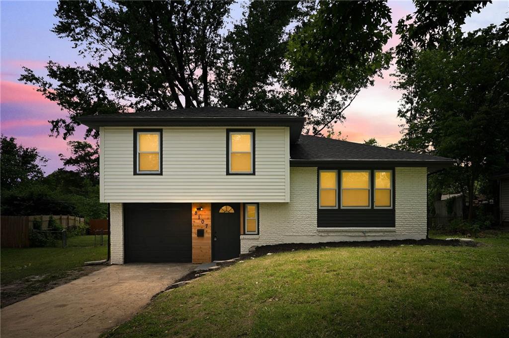 Photo of 8107 E 91ST Terrace Kansas City MO 64138