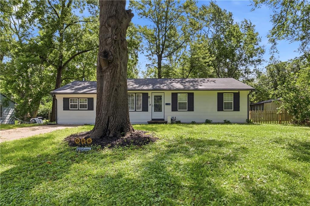 Photo of 10515 Palmer Avenue Kansas City MO 64134