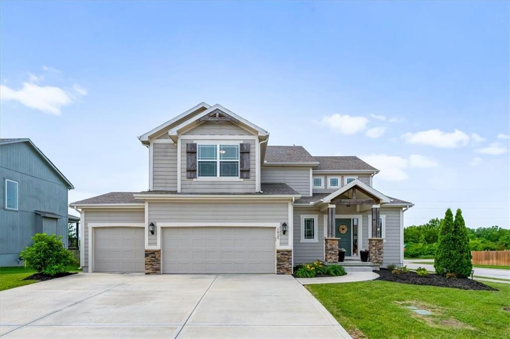 Photo of 1825 SW Merryman Drive Lee's Summit MO 64082