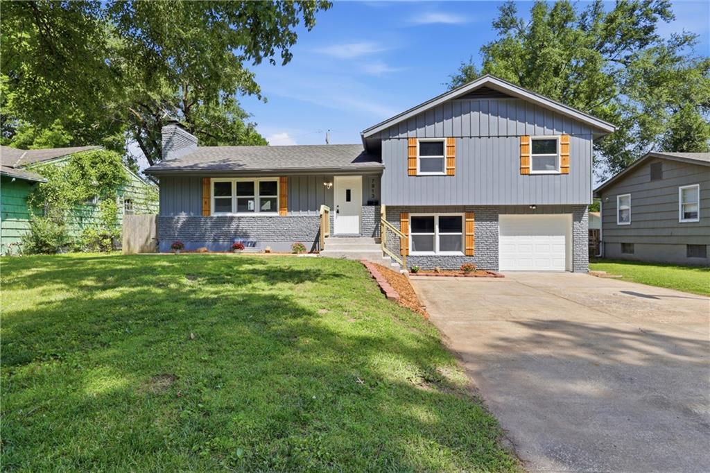 Photo of 7913 Elm Avenue Raytown MO 64138