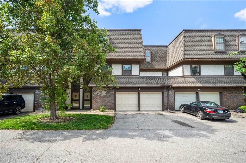 Photo of 10130 Locust Street Kansas City MO 64131