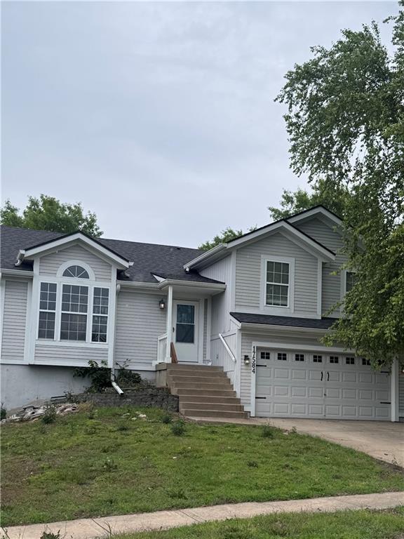 Photo of 17584 W 111th Terrace Olathe KS 66061