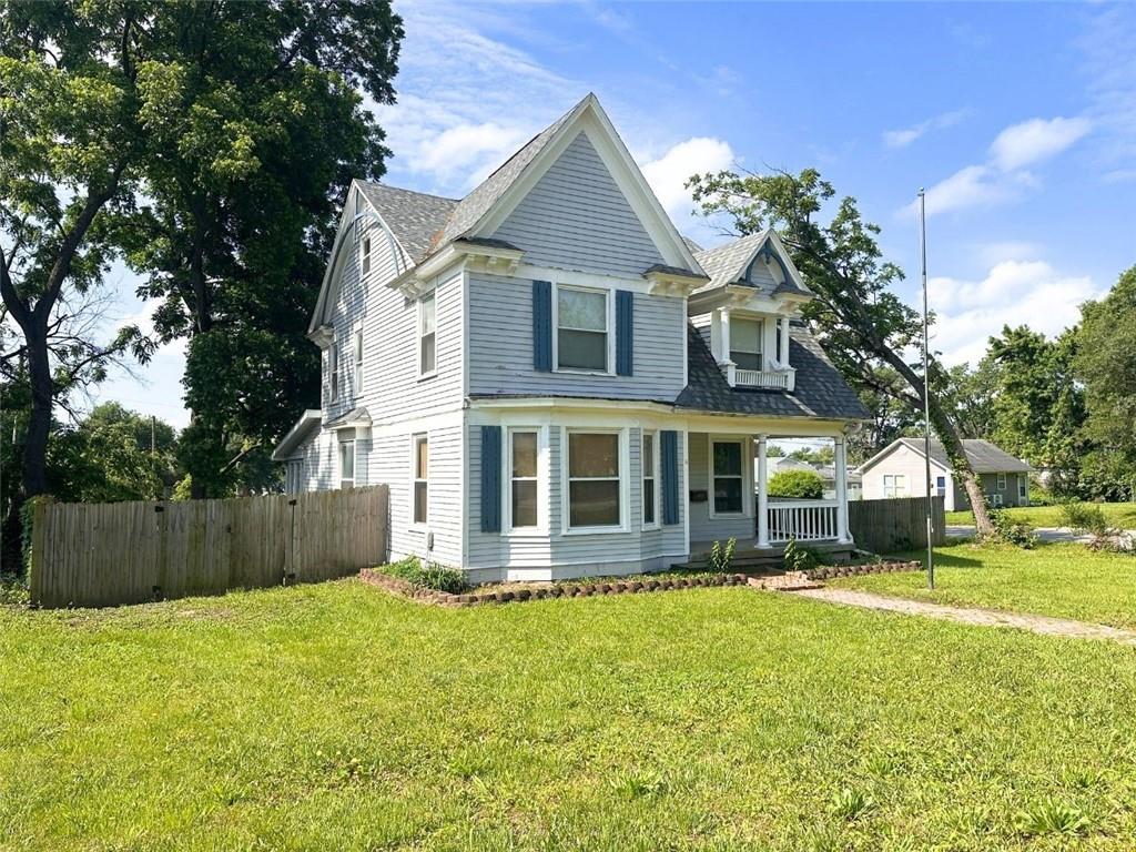 Photo of 401 E Mcpherson Street Knob Noster MO 65336