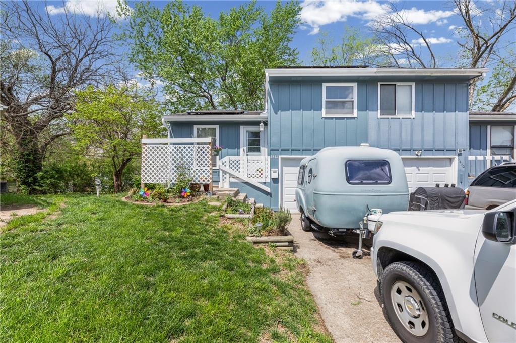 Photo of 8462 Lane Drive Raytown MO 64138
