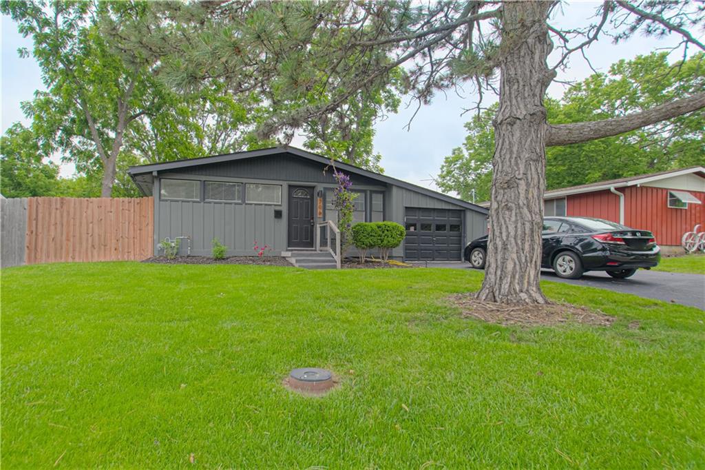 Photo of 708 S CHESTNUT Avenue Olathe KS 66061
