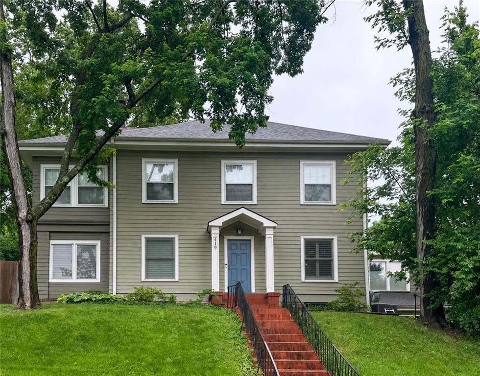 Photo of 419 E 55th Street Kansas City MO 64110