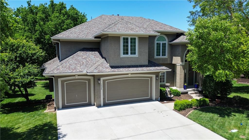 Photo of 1528 SW Hedgewood Lane Lee's Summit MO 64081