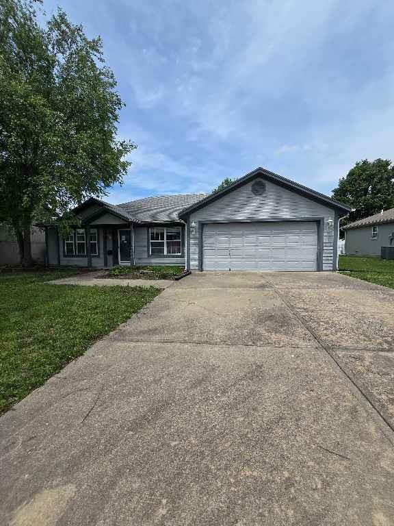 Photo of 1208 Aspen Drive Greenwood MO 64034