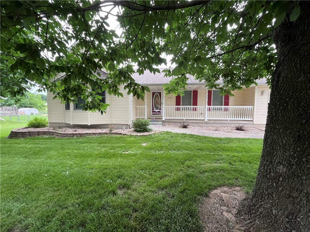 Photo of 12123 Davis Drive Lexington MO 64067