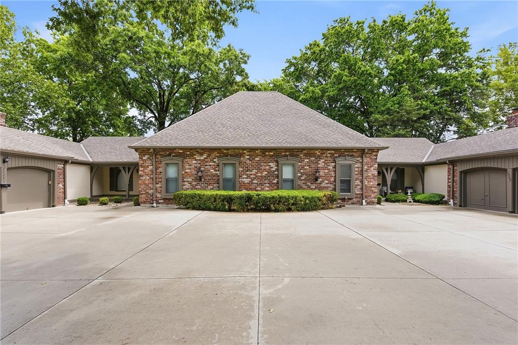 Photo of 10245 Conser Street Overland Park KS 66212