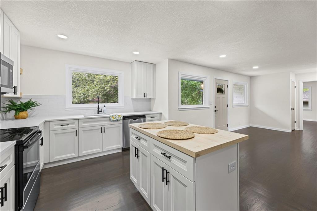 Photo of 9905 E 71st Terrace Raytown MO 64133