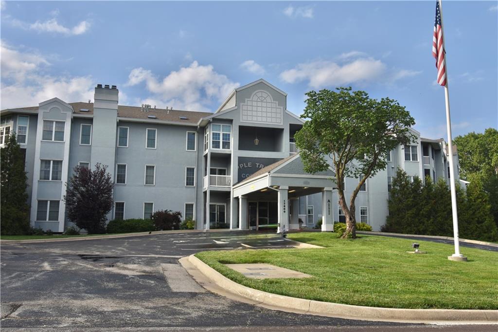 Photo of 17800 E Bolger Road #101 Independence MO 64055