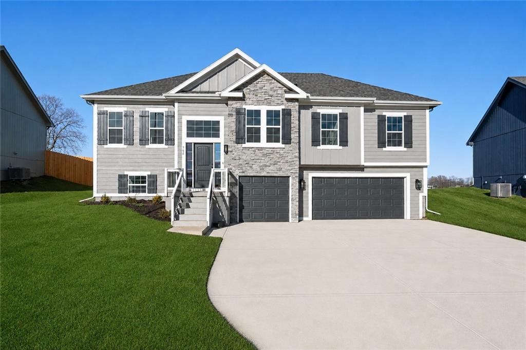 Photo of 10148 N Brighton Avenue Kansas City MO 64156