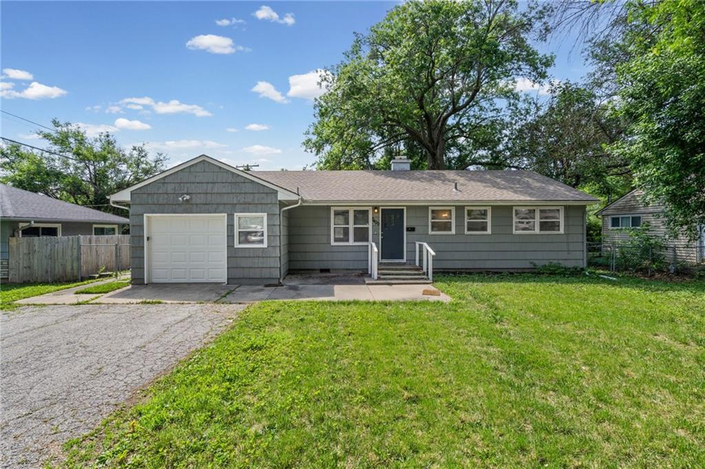 Photo of 7409 E 109th Street Kansas City MO 64134