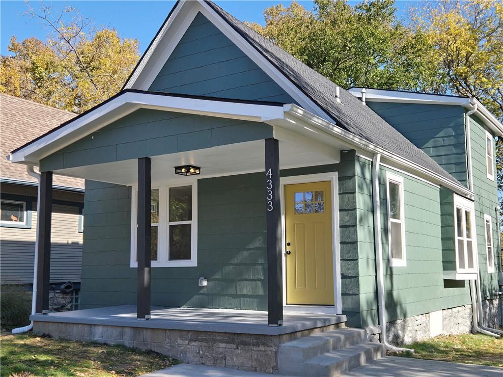 Photo of 4333 Tracy Avenue Kansas City MO 64110