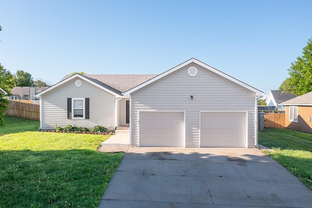 Photo of 1762 Finch Drive Tonganoxie KS 66086