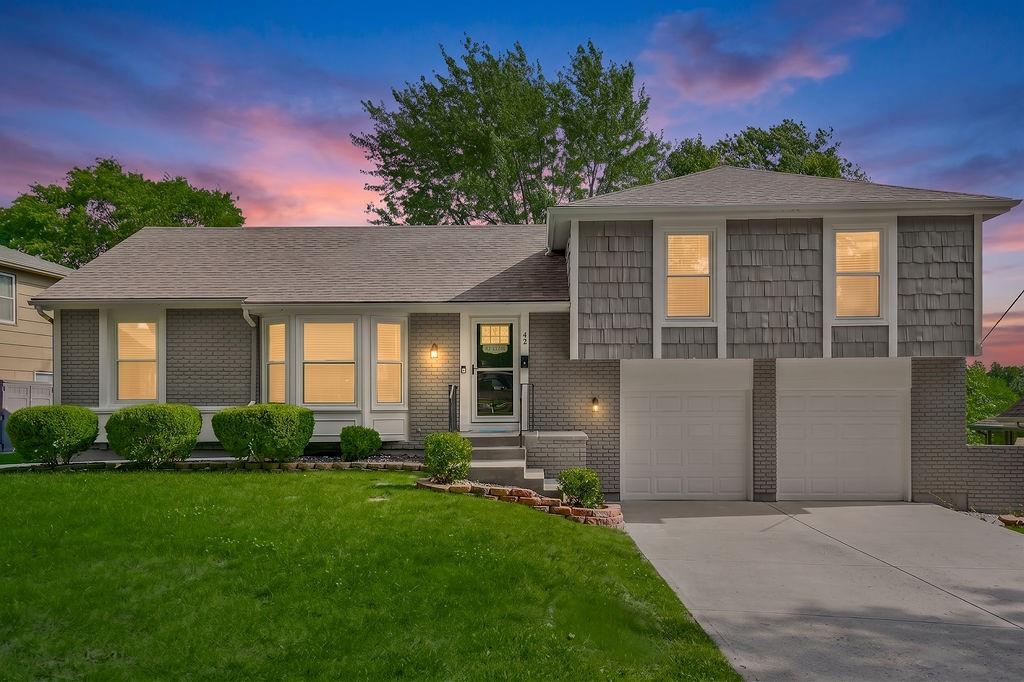 Photo of 42 E 106th Street Kansas City MO 64114