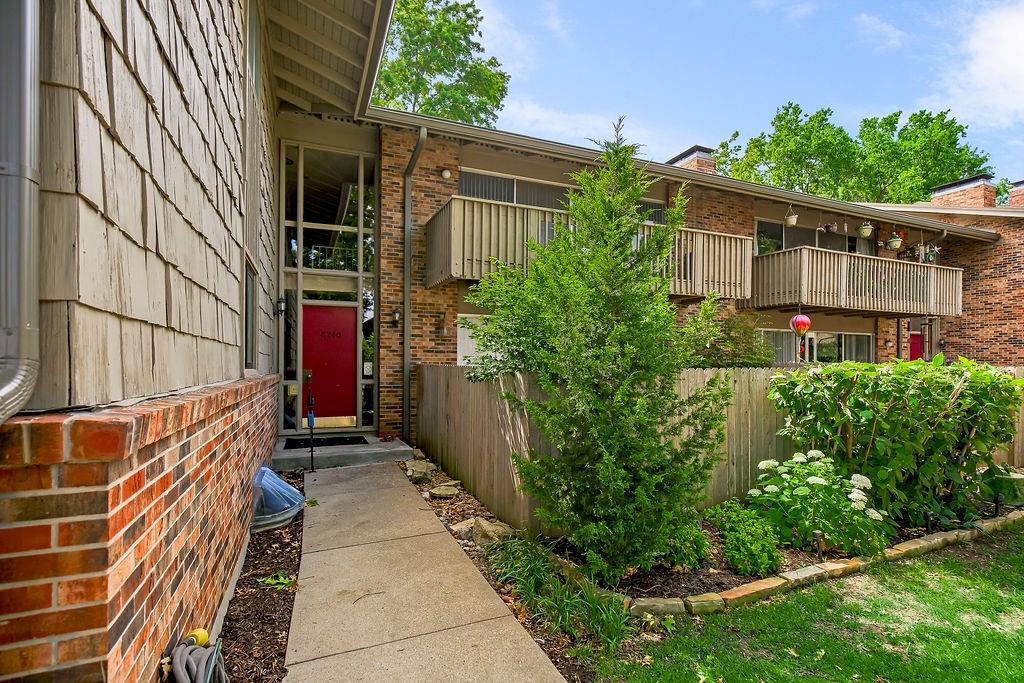 Photo of 8740 Metcalf Avenue #203 Overland Park KS 66212