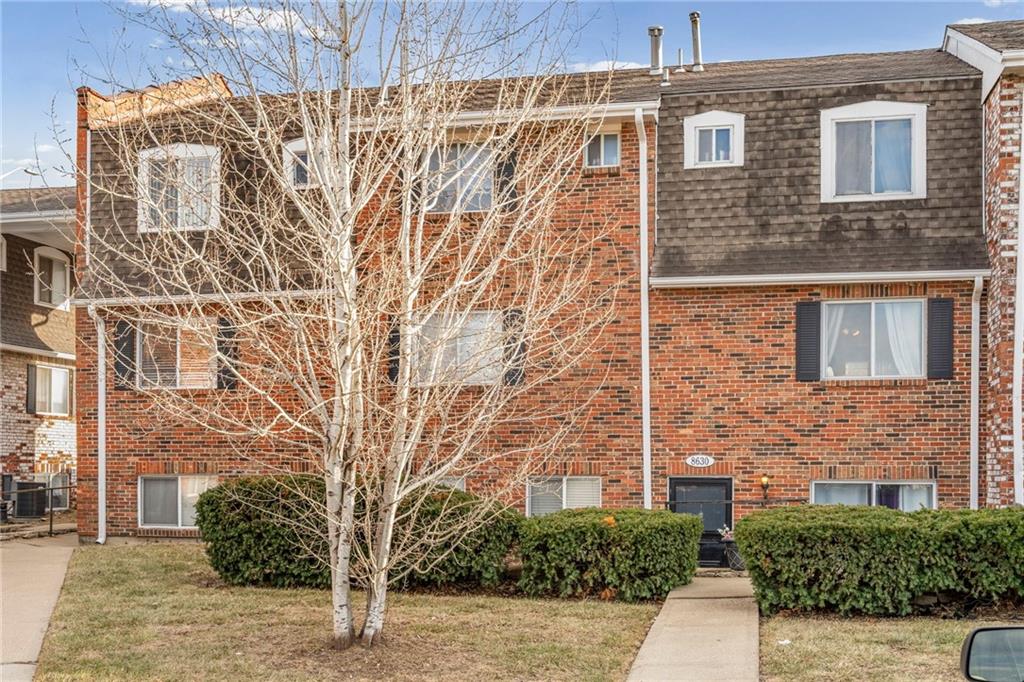 Photo of 8630 W 85TH Street Overland Park KS 66212