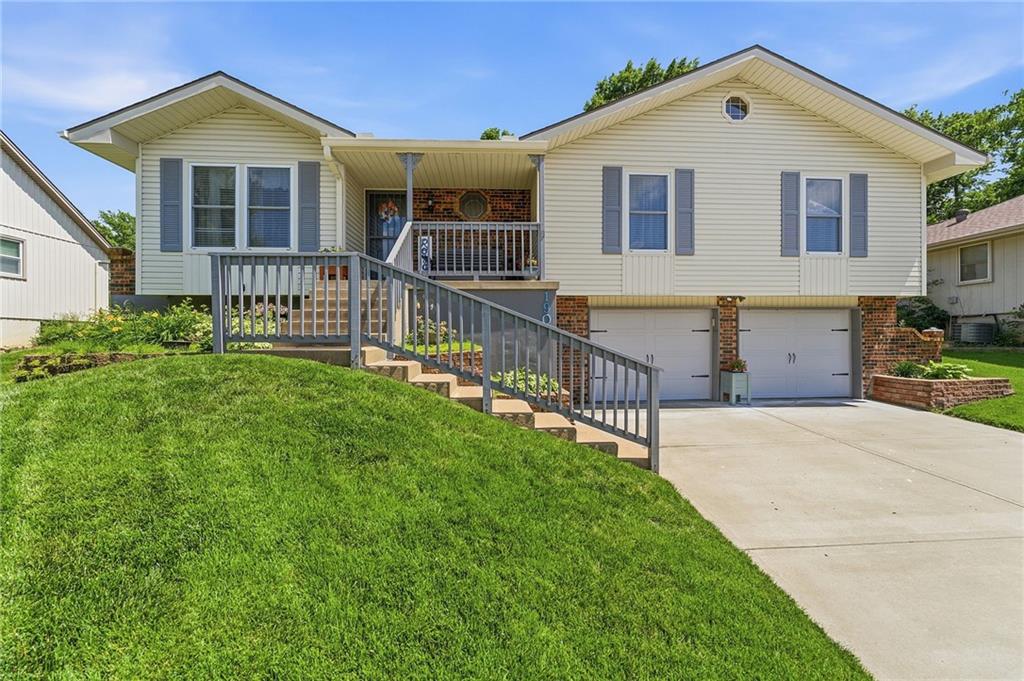 Photo of 1903 N Lazy Branch Road Independence MO 64058