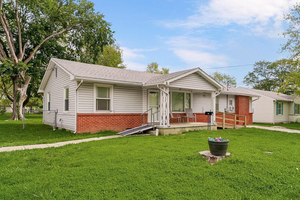 Photo of 104 W Park Street Butler MO 64730