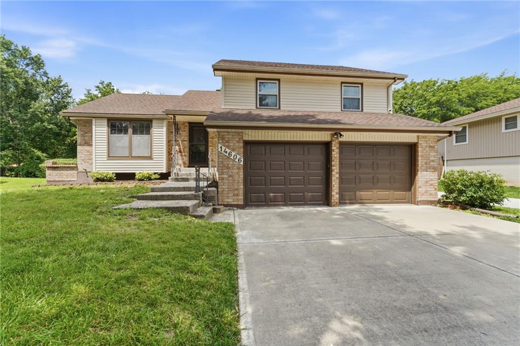 Photo of 14606 LaQuinta Drive Grandview MO 64030