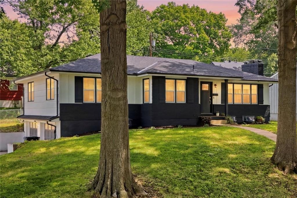 Photo of 9500 E 79th Terrace Raytown MO 64138