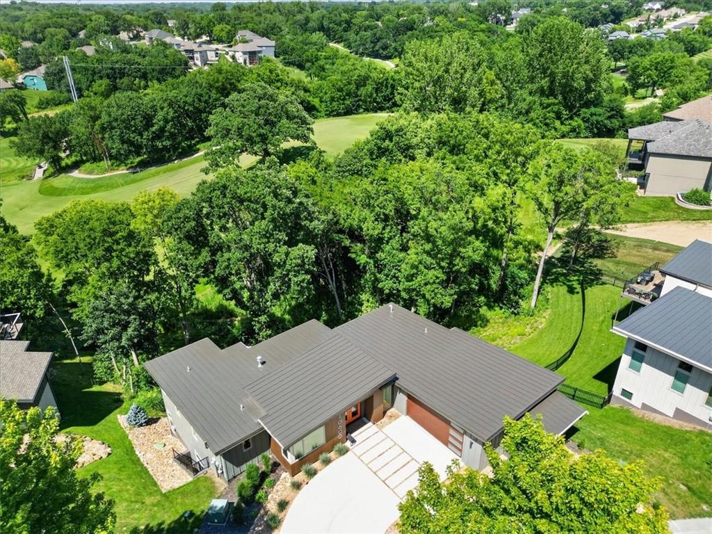 Photo of 10600 Chateau Lane Parkville MO 64152