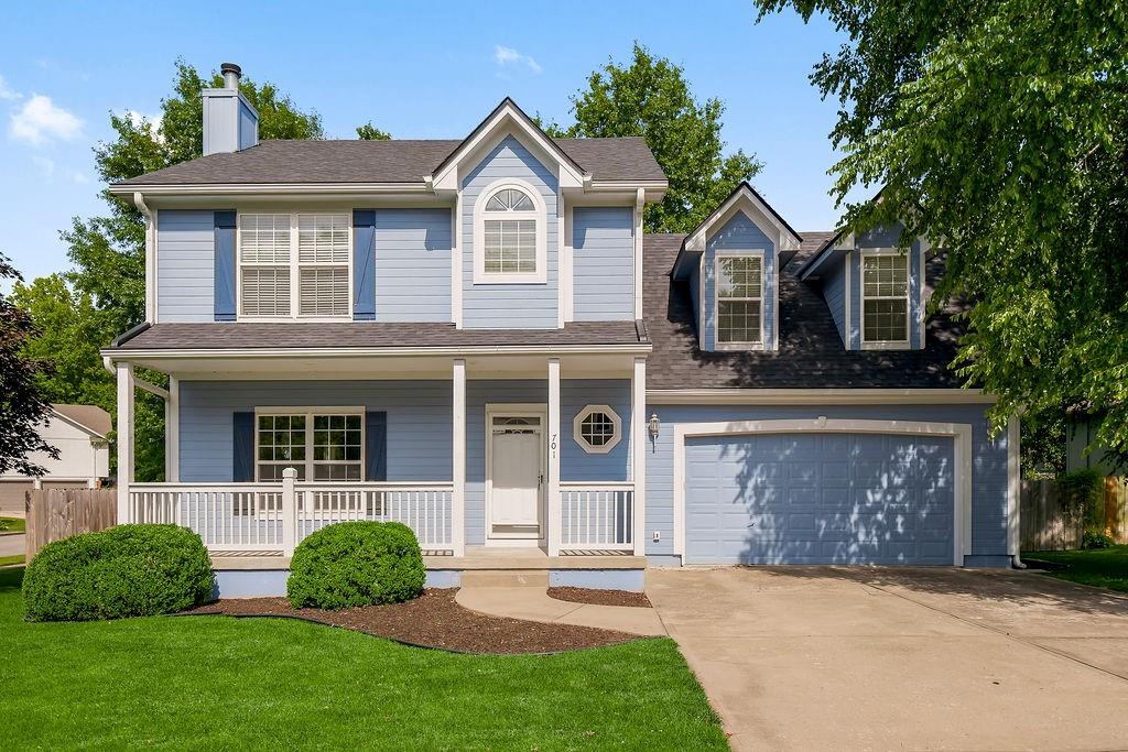 Photo of 701 SE James Circle Lee's Summit MO 64063