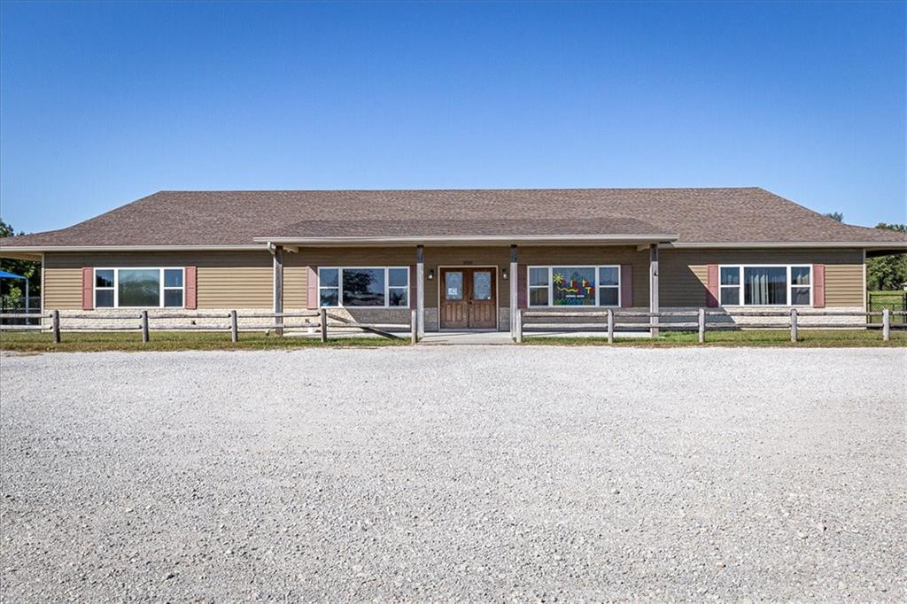 Photo of 3536 NW Gower Road Gower MO 64454
