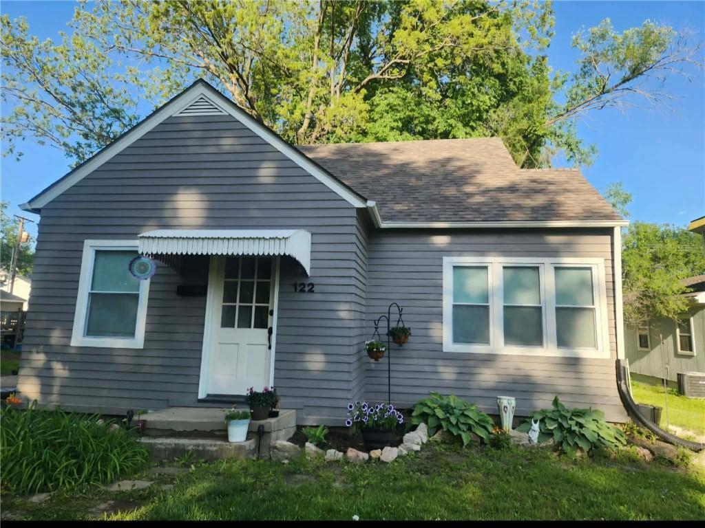 Photo of 122 S Campbell Street Pleasant Hill MO 64080