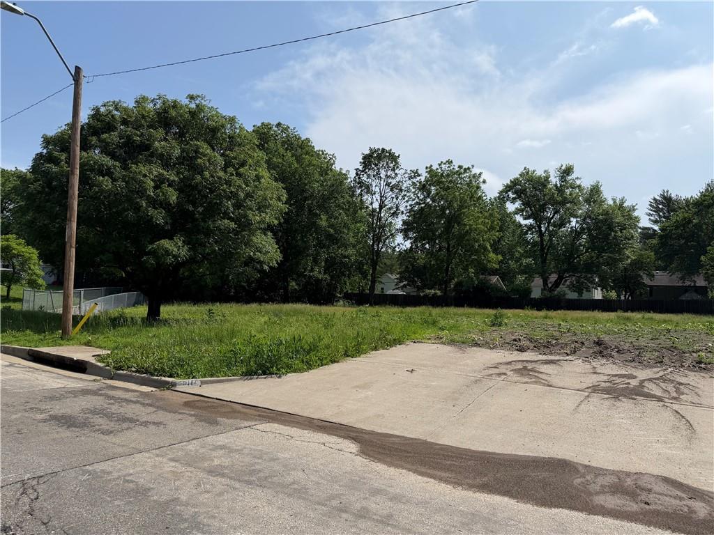 Photo of 8117 Jarboe Street Kansas City MO 64114