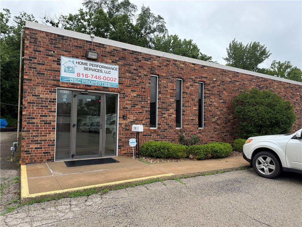 Photo of 2614 NW Woodland Road Riverside MO 64150