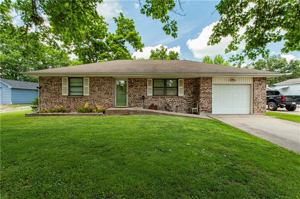 Photo of 203 W Phillips Street Odessa MO 64076