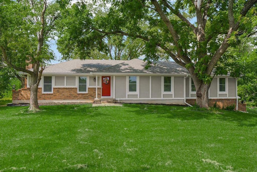 Photo of 7910 E 233rd Street Peculiar MO 64078