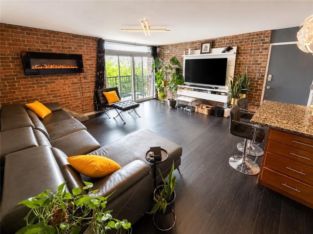 Photo of 2933 Baltimore Avenue #302 Kansas City MO 64108