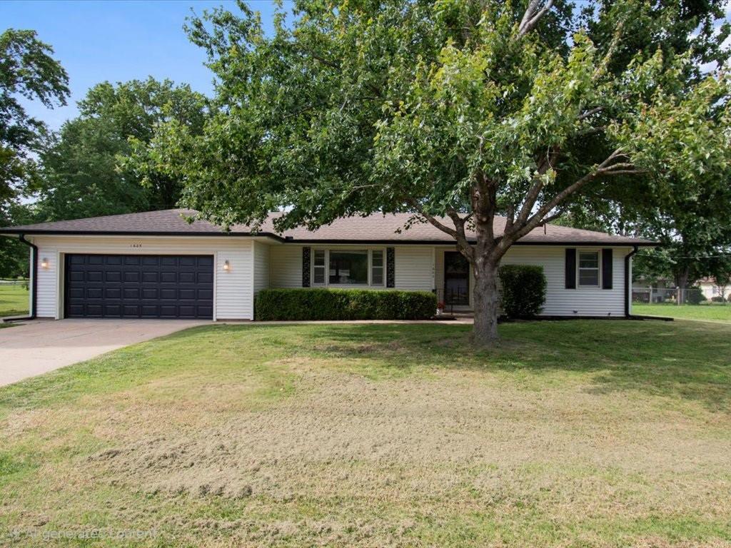 Photo of 1605 E Franklin Street Clinton MO 64735