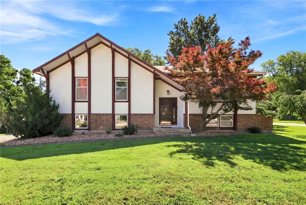 Photo of 1424 Woodlawn Drive Warrensburg MO 64093