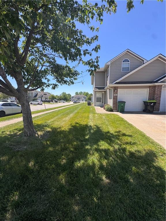 Photo of 810-816 SW PEACH TREE Lane Blue Springs MO 64064