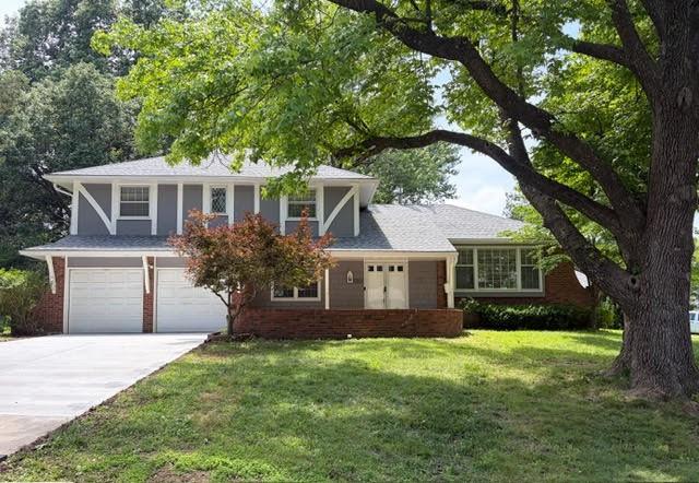 Photo of 107 W 104th Street Kansas City MO 64114