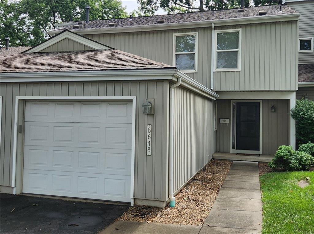 Photo of 8648 W 108TH Place Overland Park KS 66210