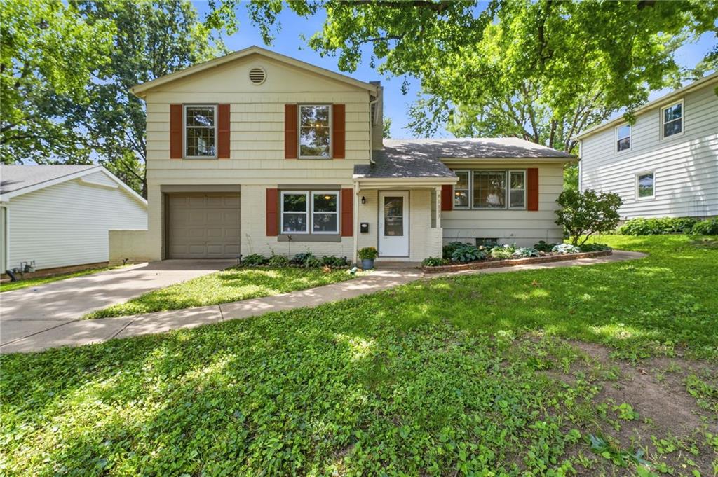Photo of 9113 W 90th Terrace Overland Park KS 66212