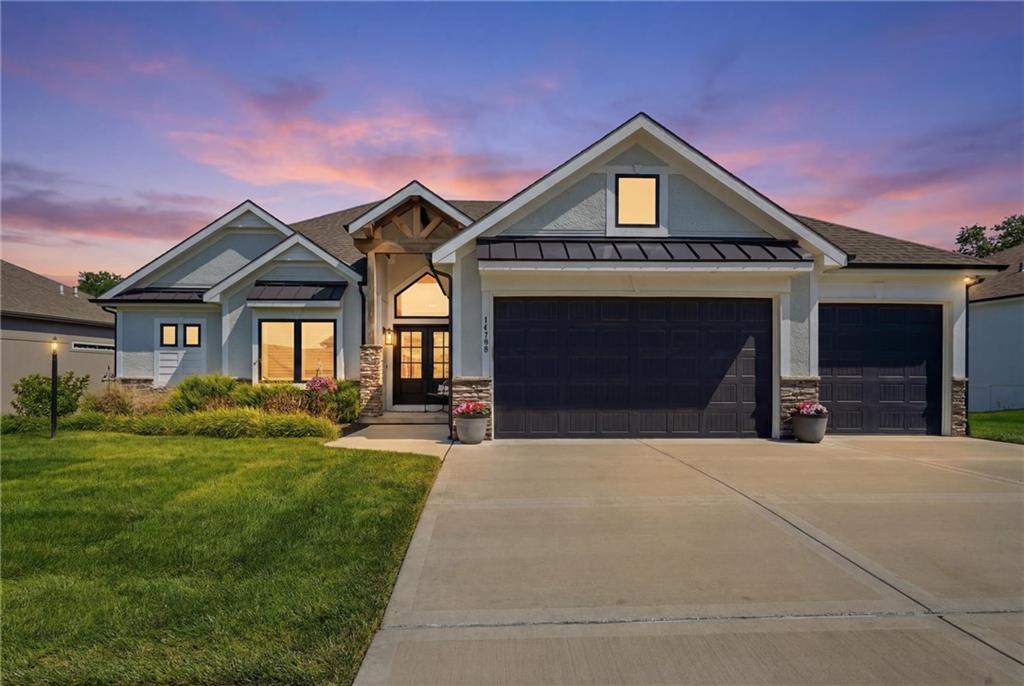 Photo of 14790 Thousand Oaks Place Parkville MO 64152