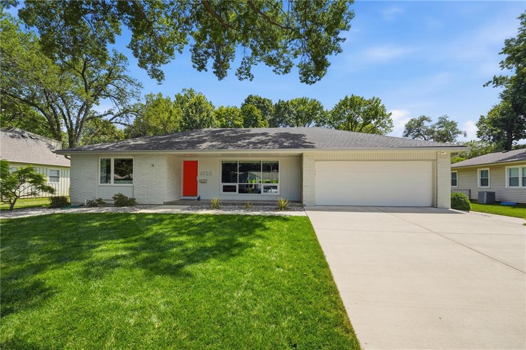 Photo of 6723 W 66th Street Overland Park KS 66202